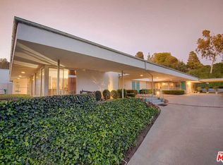 1040 Woodland Dr, Beverly Hills, CA 90210