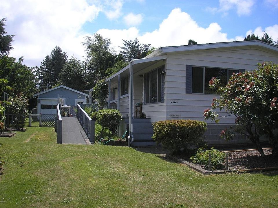 1st image of 2563 SE Gosling Ln