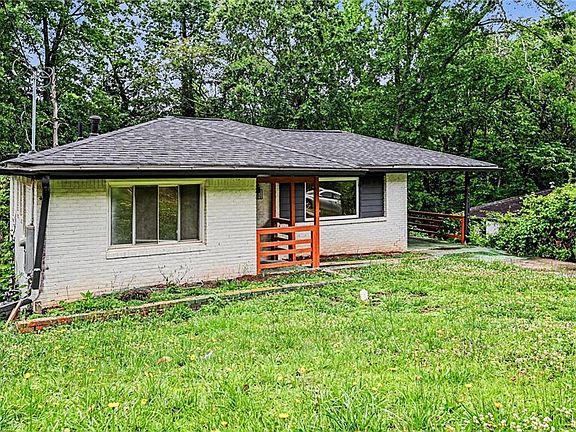 4th image of 186 Arcadia Cir NW