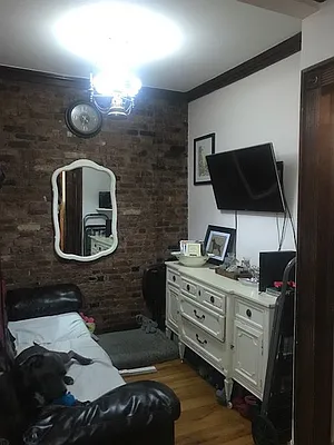 Rented by Aimee Grodanz, LREB | media 3