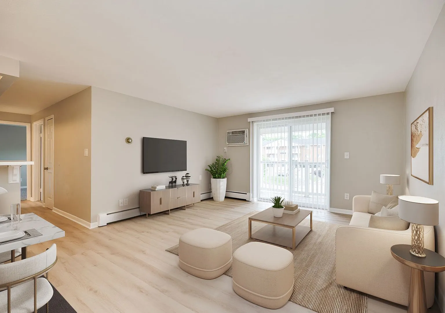 Monroe Terrace Apartments — Photo 2