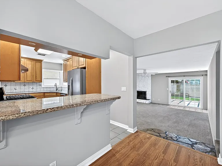 4913 Premiere Ave — Photo 19