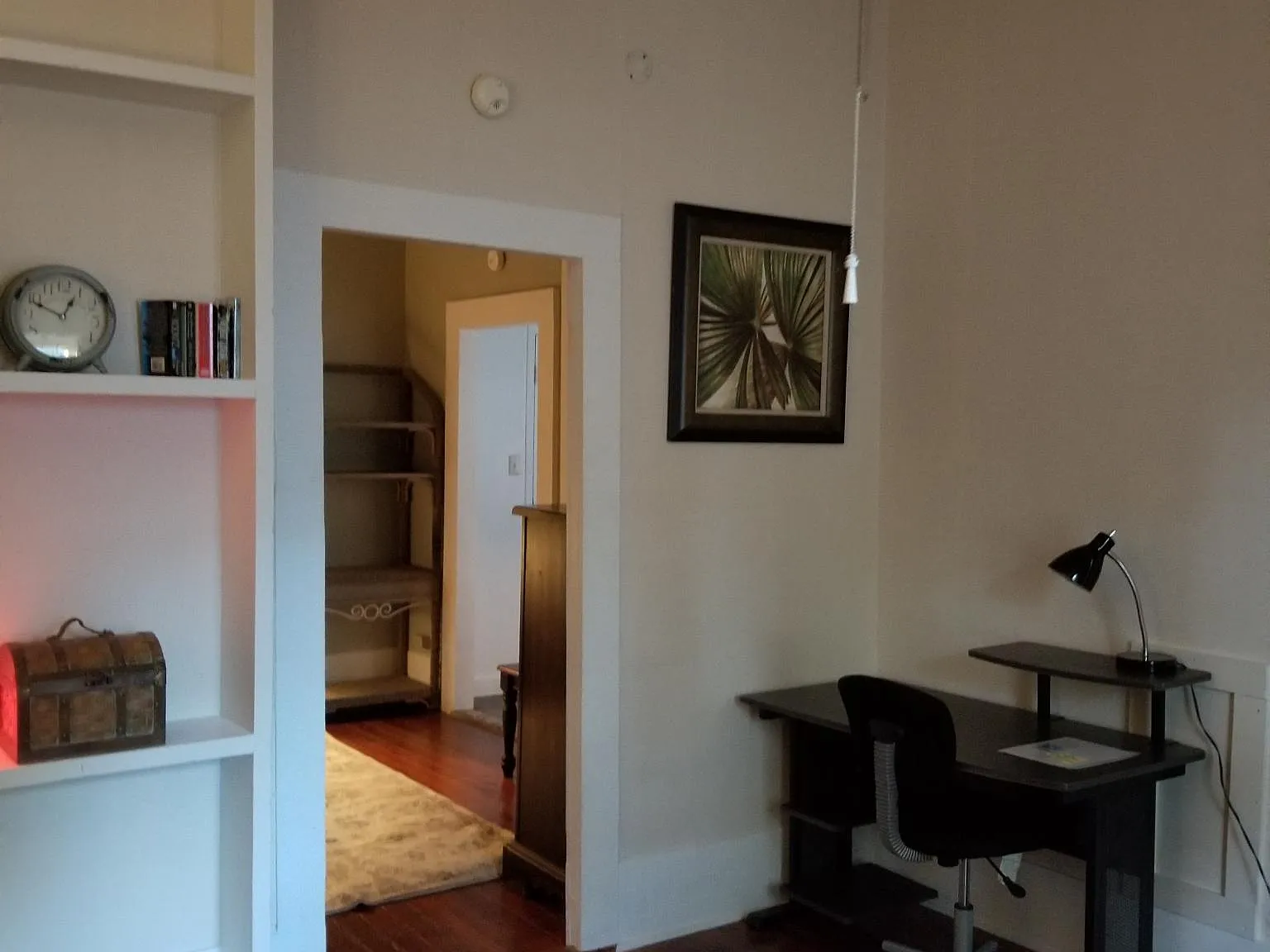 413 Mary St — Photo 2