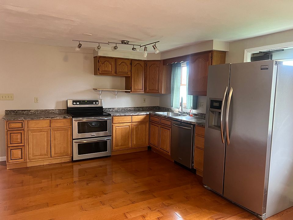 1st image of 525-3 E Main St #A