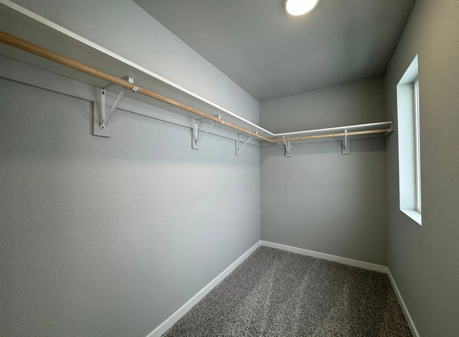 $1,000 Move-In Credit! Sign a Qualifying Lease by August 31st! — Photo 3