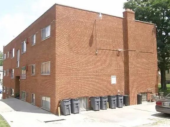 3rd image of 4157 Harrison Ave