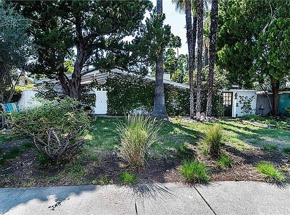 2nd image of 6429 Corbin Ave