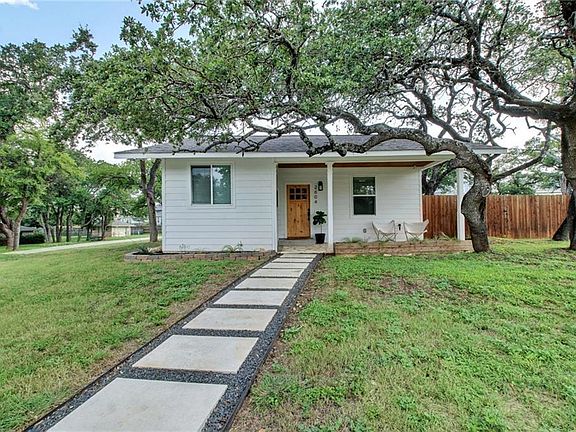 5th image of 2604 N Shields Dr