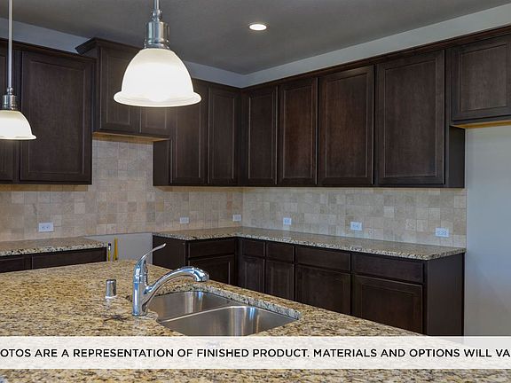 Cottonwood_29519_Whitebrush_Trace_Page_02