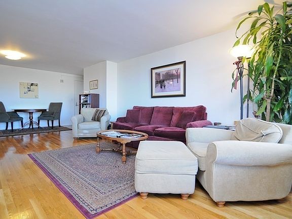 3rd image of 60 Longwood Ave APT 304