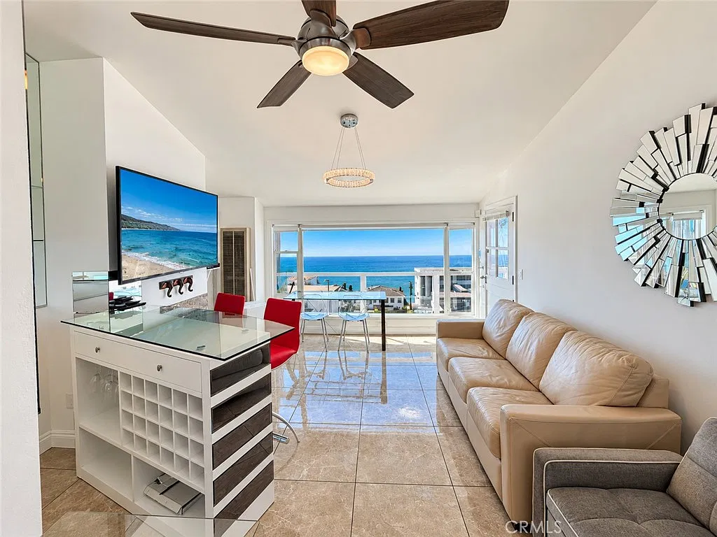 1 bed, 630 sqft, $5,500 — Photo 2