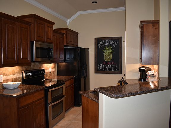 5th image of 1733 Round Rock Cir