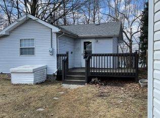 5080 N Blue Lake Rd, Churubusco, IN 46723