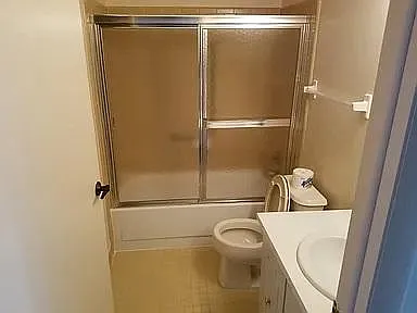 453A Chesterfield Ct — Photo 17