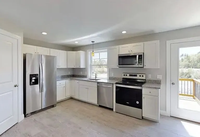 34 Chamberlain Dr #34 — Photo 7