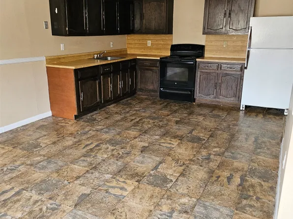 103 Arch St #3A, Butler, NJ 07405