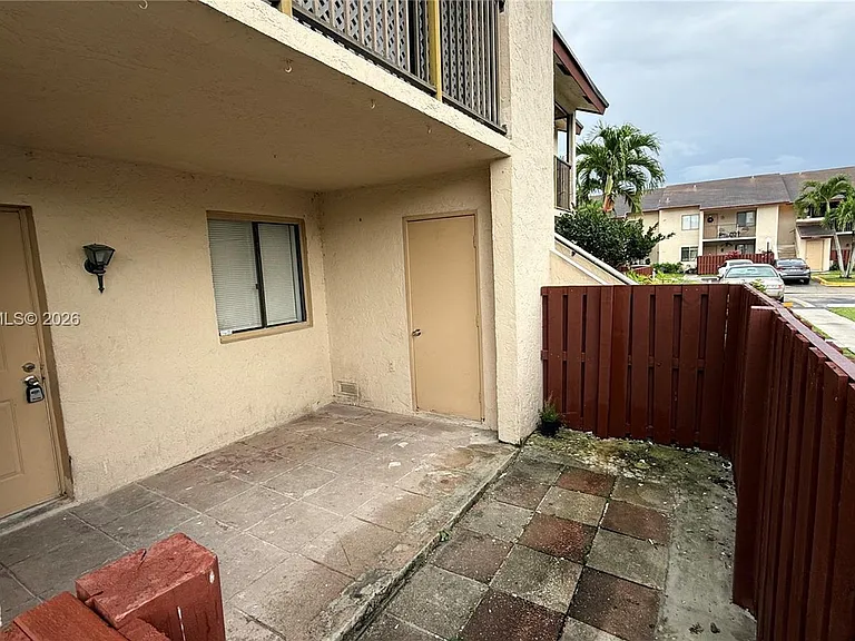 7901 Southgate Blvd #C5 — Photo 2