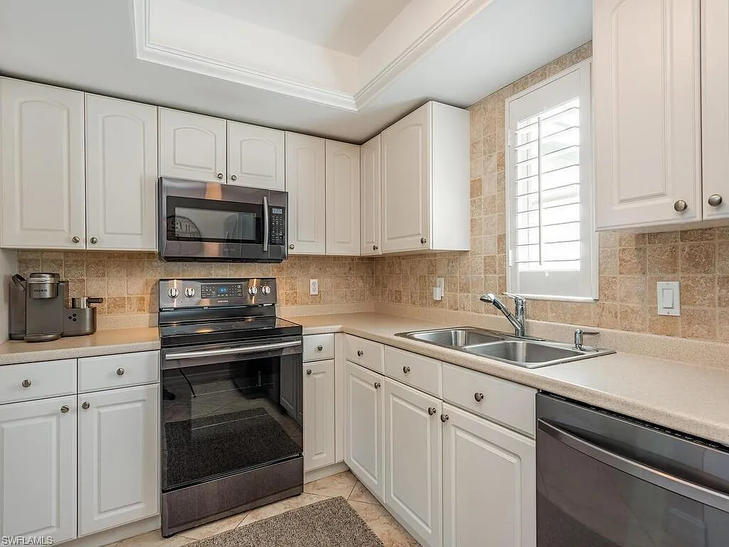 208 Bobolink Way — Photo 4