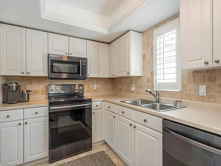 208 Bobolink Way — Photo 4