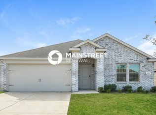 824 English Dr, Aubrey, TX 76227