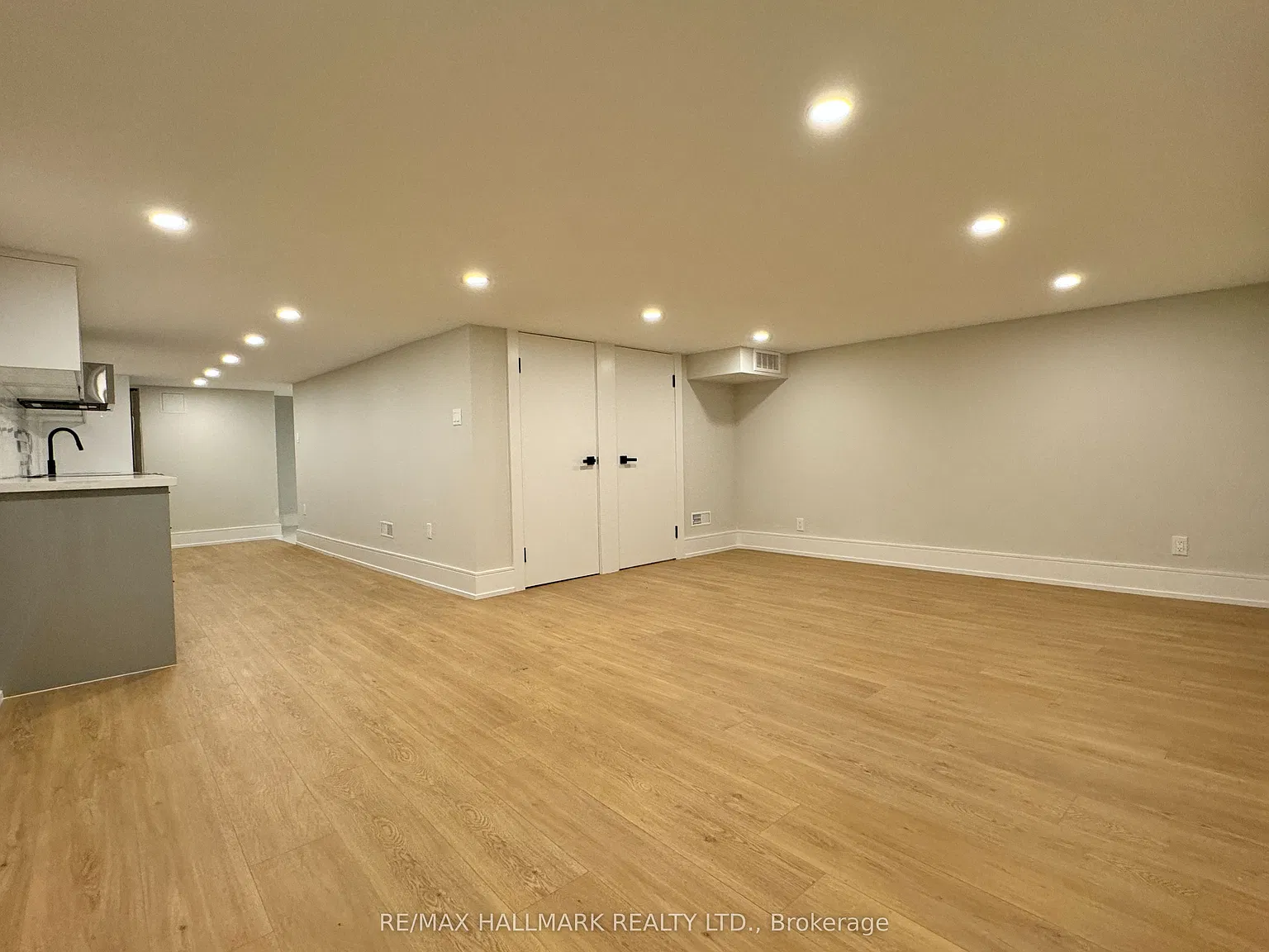 2 bed, $2,750 — Photo 1