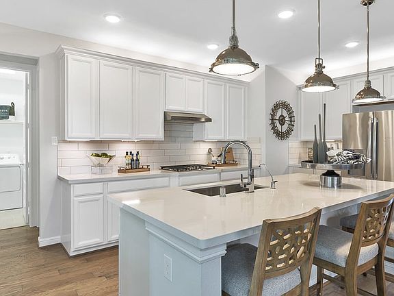 2nd image of 9854 Sunflower Mist Ln