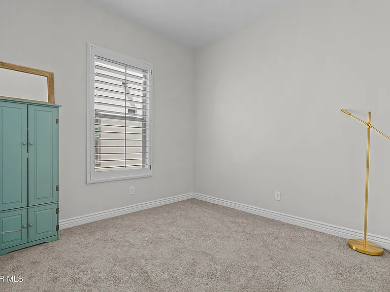 13401 Carterton Ave — Photo 9