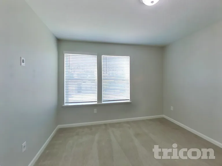 9762 Lemon Grass Ln — Photo 12