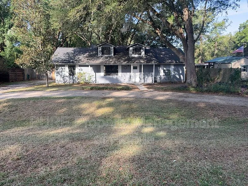 Building Photo - 70 Almond Rd