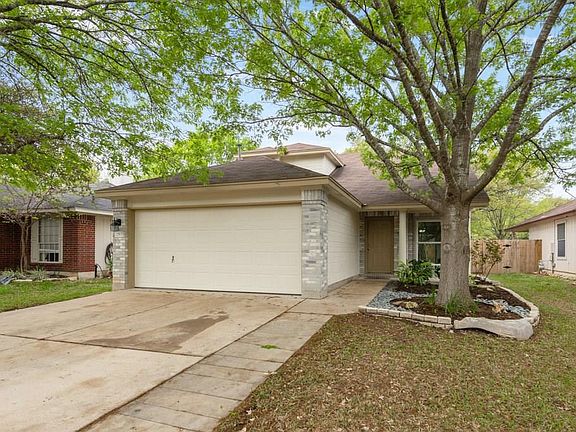 3rd image of 2513 Claudia Dr
