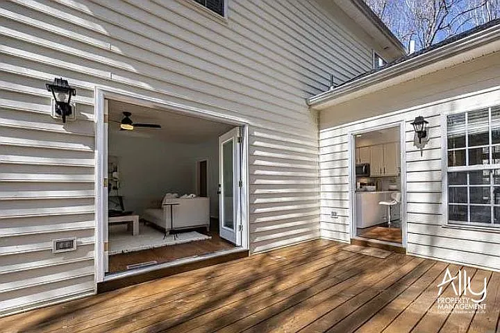 170 W Rosewood Dr — Photo 53
