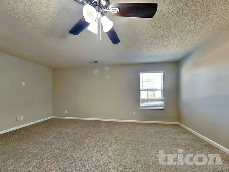 7360 Old Chapel — Photo 7