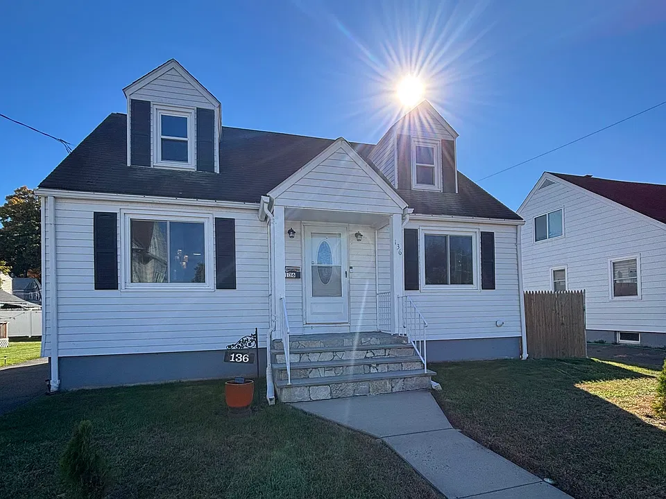 136 Ohio Ave