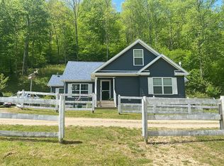 138 Lous Dr, Flatwoods, WV 26621