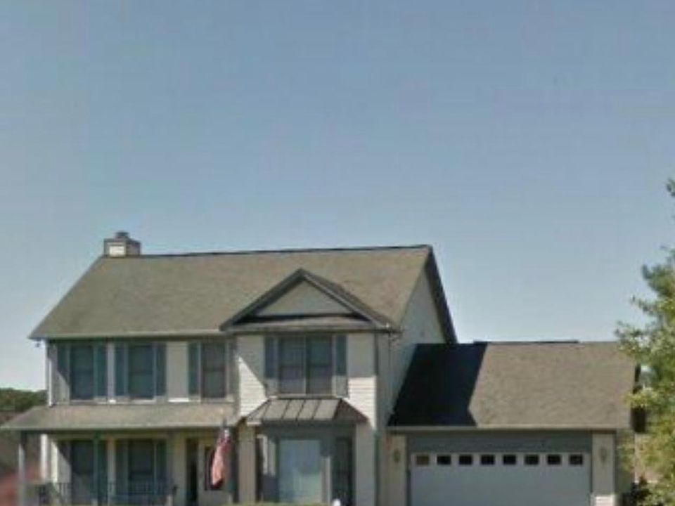 1st image of 6 Little Brook Cir