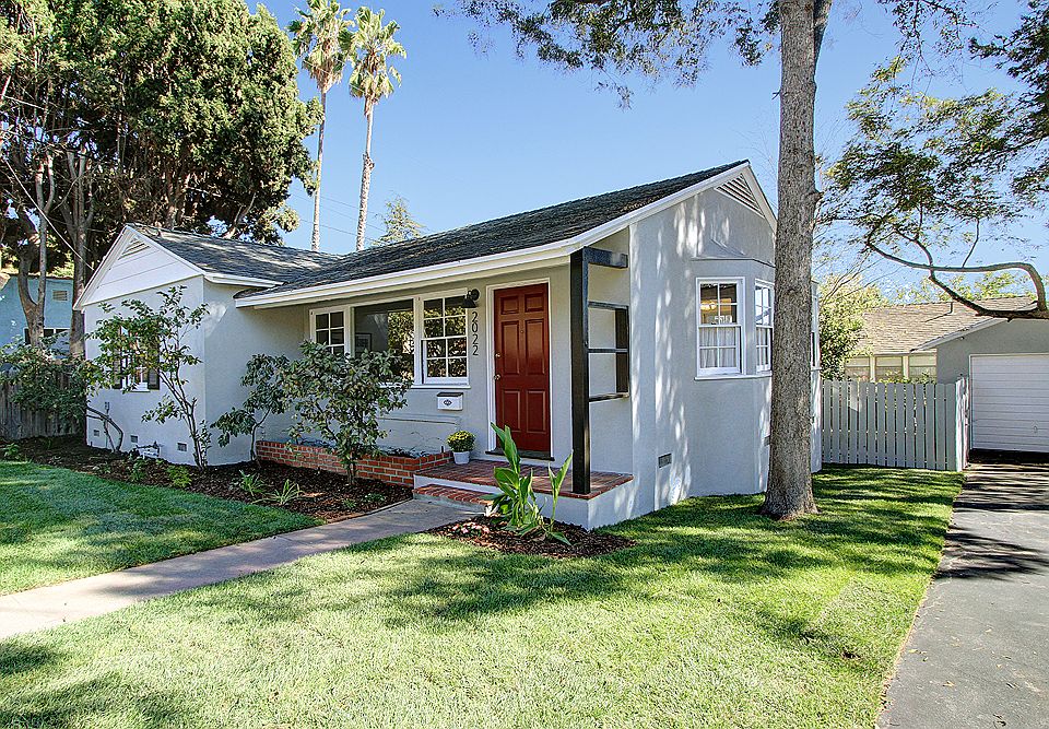 1st image of 2022 Las Flores Dr