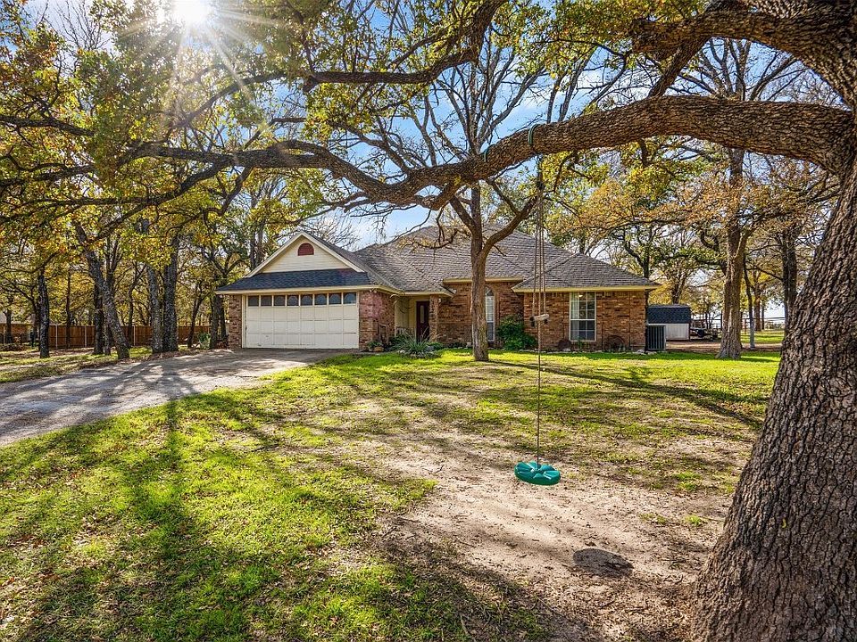 1st image of 102 Southwinds Dr