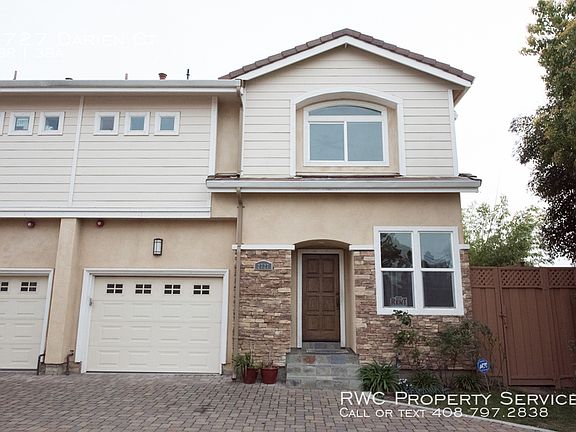 2nd image of 2727 Darien Ct