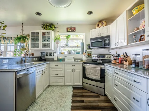 55 Kuuhale Pl, Kahului, HI 96732