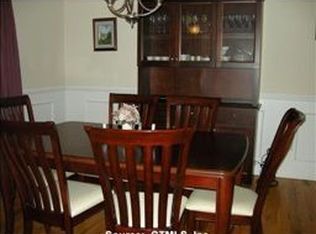 48 Woodside Dr, Wethersfield, CT 06109