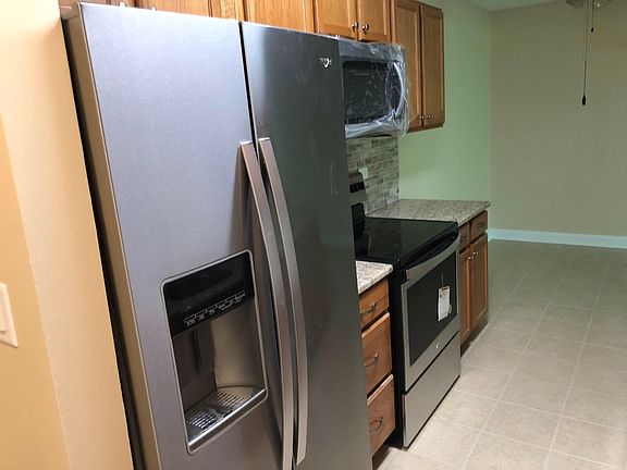 3rd image of 7425 Brookdale Dr APT 209