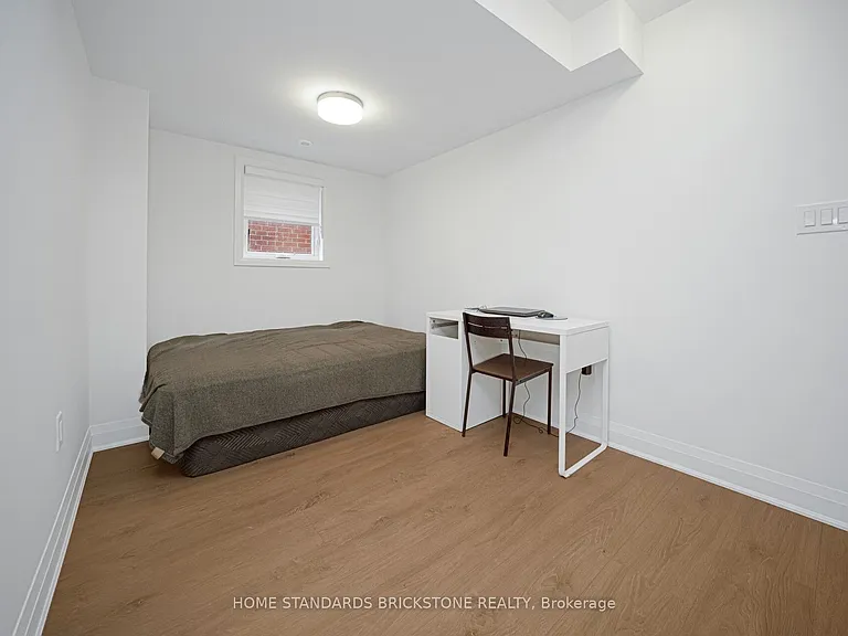 22 Chesley St — Photo 19