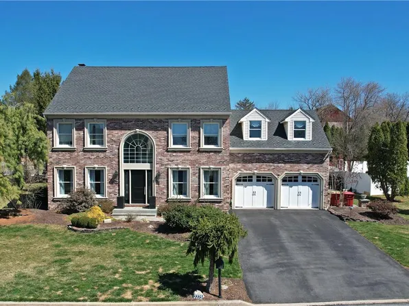 2275 Biddle Ln, Easton, PA 18040