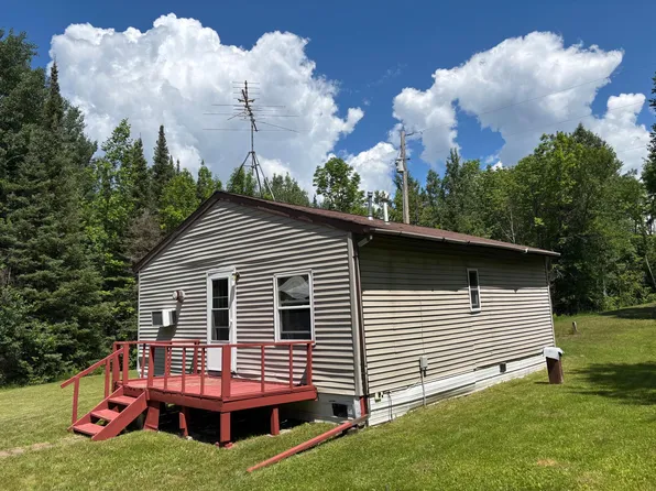 11625 Nett Lake Rd, Orr, MN 55771
