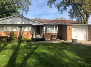 230 Leahy Cir S, Des Plaines, IL