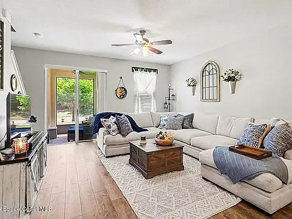1560 Purple Plum Ln — Photo 4