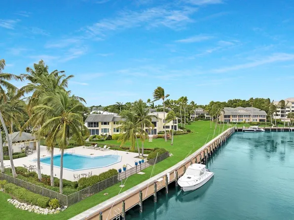 7 Pumpkin Cay Rd #A, Ocean Reef, FL 33037