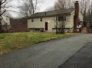 101 Stow St, Acton, MA 01720