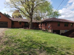 323 Frederick Dr, New Kensington, PA 15068