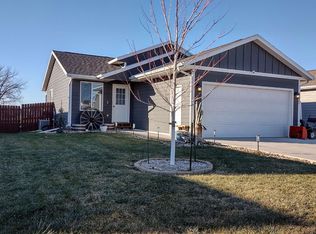 1223 Diamond Ridge Blvd, Rapid City, SD 57703